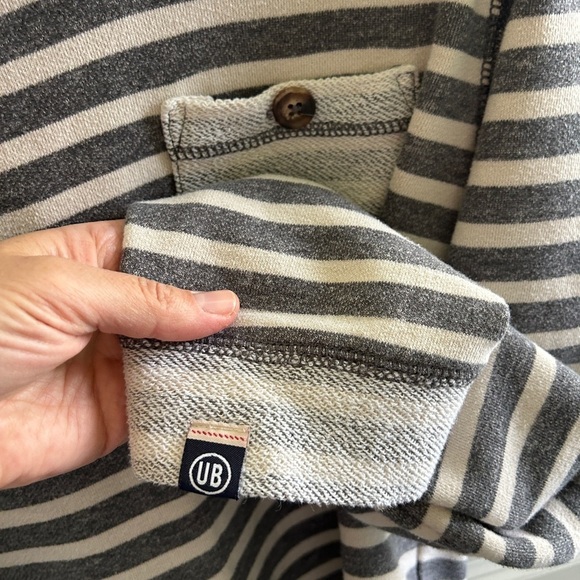 Vintage Union Bay sz Large Striped Gray Sweatshirt w pocket, cuff & hem contrast - Picture 6 of 10
